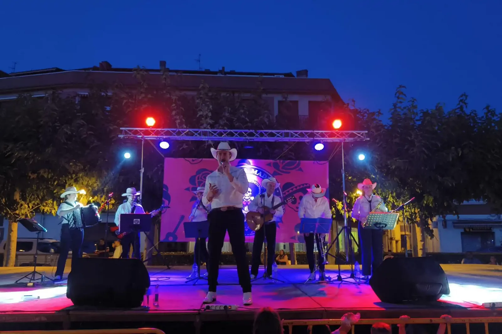 Imagen-de-WhatsApp-2024-11-04-a-las-23.37.21_0888cff6-1-scaled